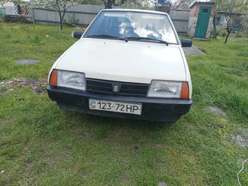 Авто ВАЗ 2109 1988 № 8807915
