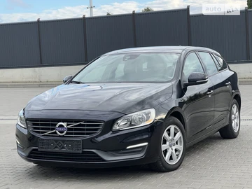 Авто Volvo V60 2015 № 8808172