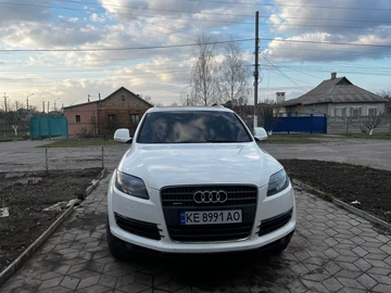 Авто Audi Q7 2008 № 8808216