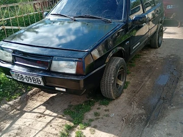 Авто ВАЗ 2109 1991 № 8808373