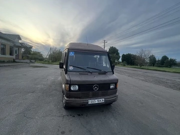 Авто Mercedes T-Mod  1983 № 8808414