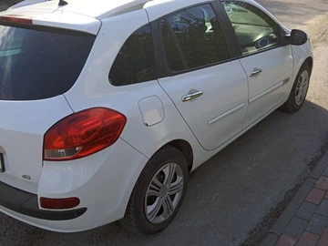 Авто Renault 4 2012 № 8808503