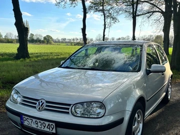 Авто Volkswagen Golf 1999 № 8808548