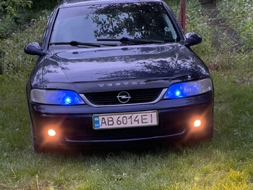 Авто Opel Vectra 1999 № 8808586