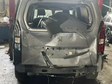 Авто Peugeot Boxer 2022 № 8808597