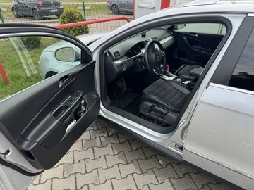 Авто Volkswagen Passat Variant 2010 № 8808602