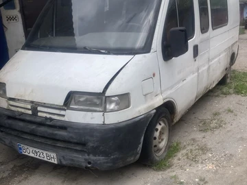 Авто Peugeot Boxer 1994 № 8808668
