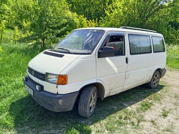 Авто Volkswagen Transporter 2000 № 8808714