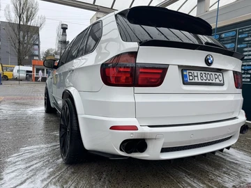 Авто BMW X5 2010 № 8808729