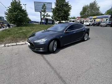 Авто Tesla Model S 2015 № 8808744