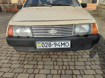 Авто ВАЗ 2109 1988 № 8808767