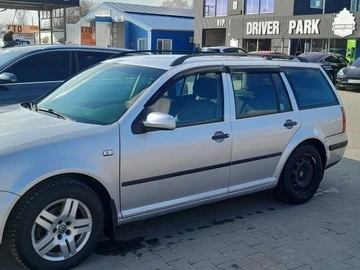 Авто Volkswagen Golf 2001 № 8808786