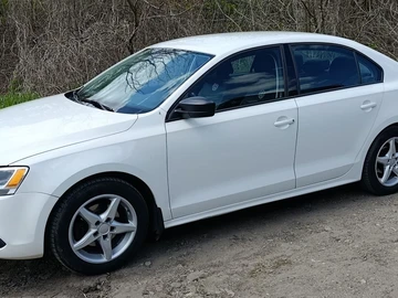Авто Volkswagen Jetta 2013 № 8809043