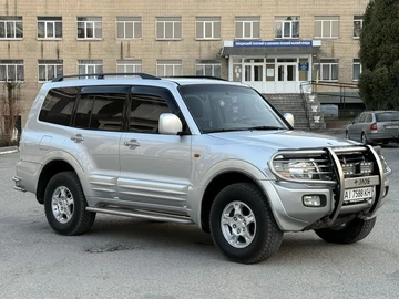 Авто Mitsubishi Pajero 2002 № 8809046