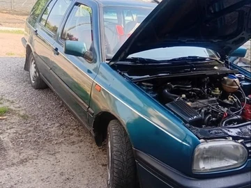Авто Volkswagen Golf 1993 № 8809088