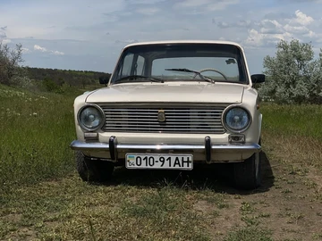 Авто ВАЗ 2101 1975 № 8809117