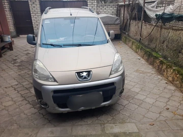 Авто Peugeot Partner 2011 № 8809208