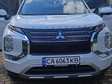 Авто Mitsubishi Outlander 2023 № 8809240