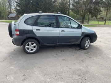 Авто Renault Scenic 2002 № 8809257