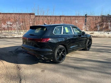 Авто Volkswagen Touareg 2025 № 8809297