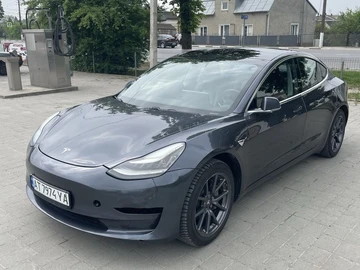 Авто Tesla Model 3 2018 № 8809309