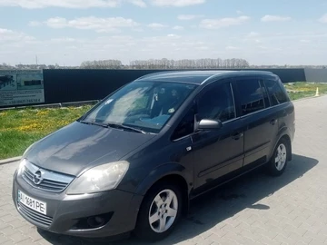 Авто Opel Zafira 2009 № 8809410