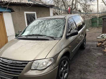 Авто Chrysler Voyager 2005 № 8809425