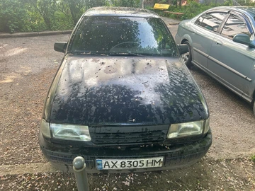 Авто Opel Vectra 1990 № 8809457