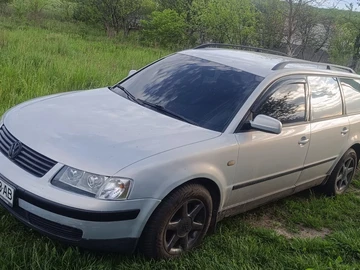 Авто Volkswagen Passat Variant 1999 № 8809633