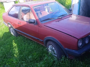 Авто Volkswagen Polo 1988 № 8809697