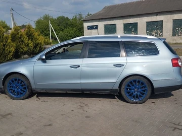 Авто Volkswagen Passat Variant 2006 № 8809782