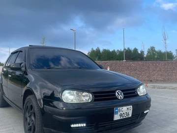 Авто Volkswagen Golf 2000 № 8809838