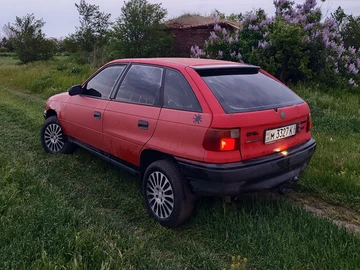 Авто Opel Astra 1994 № 8810077