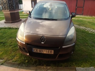 Авто Renault 4 2009 № 8810080