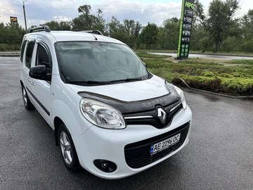 Авто Renault Kangoo Passenger 2015 № 8810091