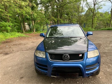 Авто Volkswagen Touareg 2006 № 8810099