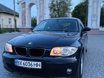 Авто BMW 1 Серия 2004 № 8810173