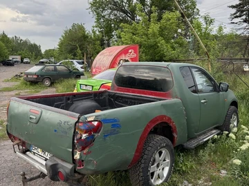 Авто Mitsubishi L 200 2007 № 8810175