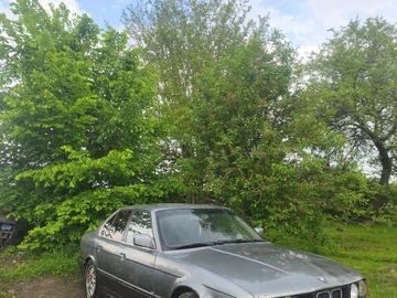 Авто BMW 5 Серия 1993 № 8810302