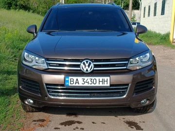 Авто Volkswagen Touareg 2012 № 8810381