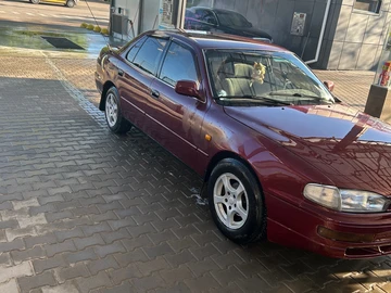 Авто Toyota Camry 1993 № 8810387