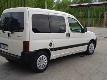 Авто Peugeot Partner 2004 № 8810388
