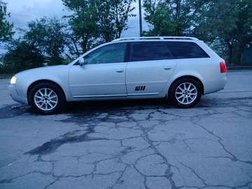 Авто Audi A6 2002 № 8810408