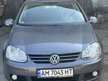 Авто Volkswagen Golf 2004 № 8810434