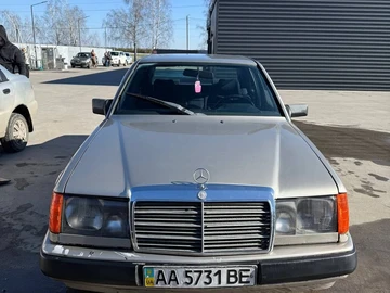 Авто Mercedes 230 1986 № 8810443