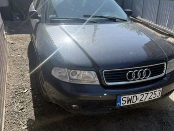 Авто Audi A6 2000 № 8810541