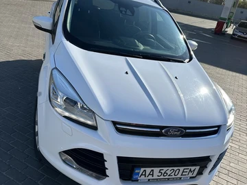 Авто Ford Kuga 2016 № 8810680