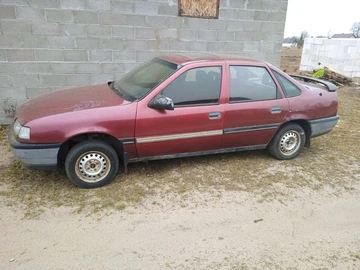 Авто Opel Vectra 1990 № 8810815