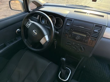 Авто Nissan Tiida 2009 № 8810845