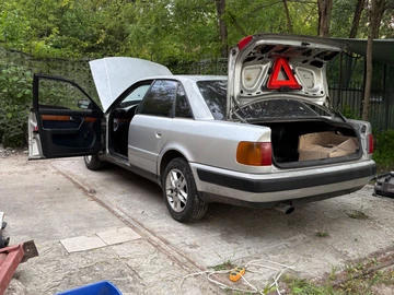 Авто Audi 100 1992 № 8810889